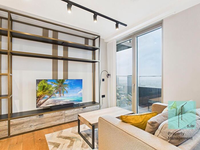 Apartment To Rent In Hewett Street, London, EC2A