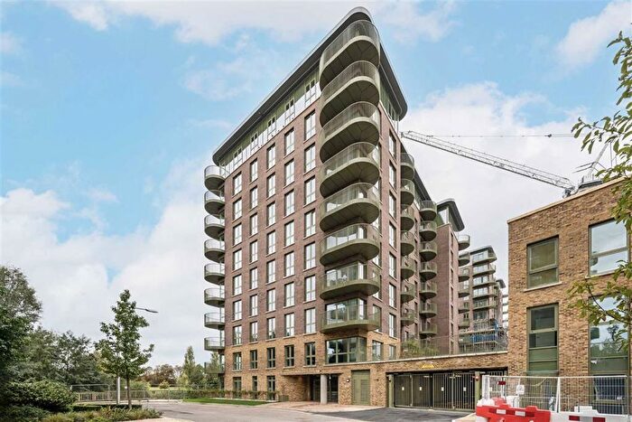 2 Bedroom Flat To Rent In Astell Road, London, SE3