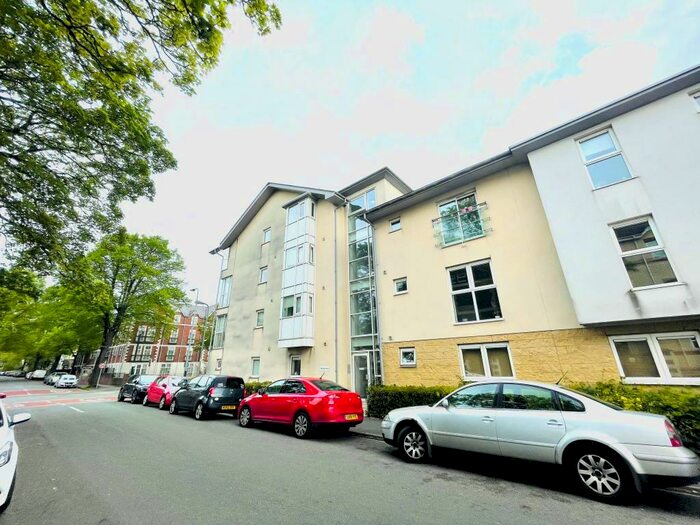 2 Bedroom Apartment To Rent In Newport Road, Cardiff, CF24