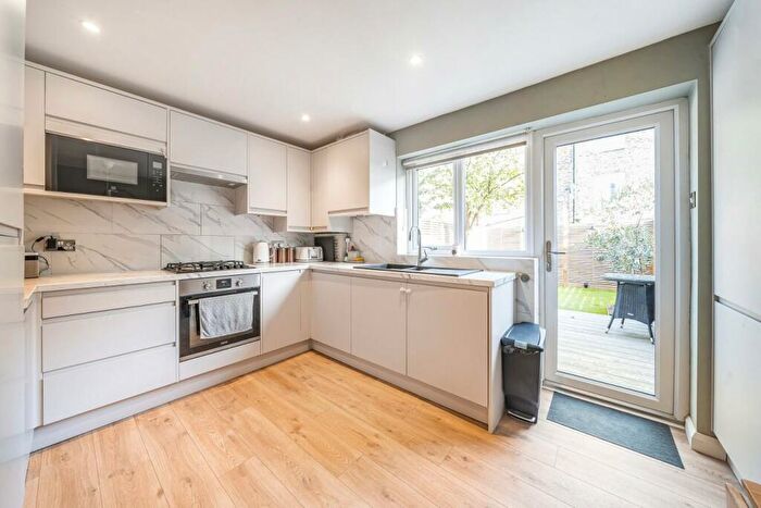 2 Bedroom Terraced House For Sale In Caroline Place, Battersea, SW11