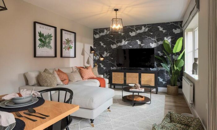 4 Bedroom Detached House For Sale In The Willows, Bedford, MK40