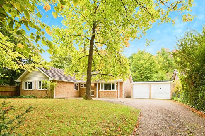 4 Bedroom Bungalow For Sale In Welcomes Road, Kenley, CR8