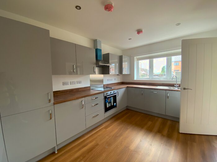 3 Bedroom Semi-Detached House To Rent In Brookhill Way, Rotherham, South Yorkshire, S65