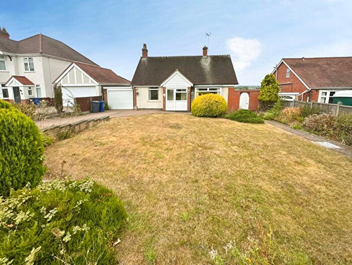 2 Bedroom Bungalow For Sale In Field Lane, Burton-On-Trent, DE13