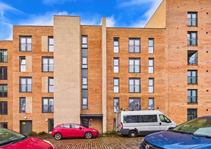 2 Bedroom Flat For Sale In Flat, South Fort Street, Edinburgh, EH6