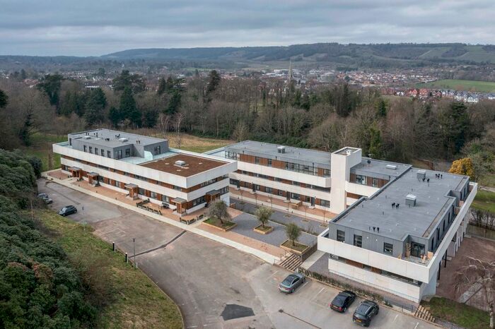 1 Bedroom Flat To Rent In Deepdene House, Deepdene Avenue, Dorking, RH5