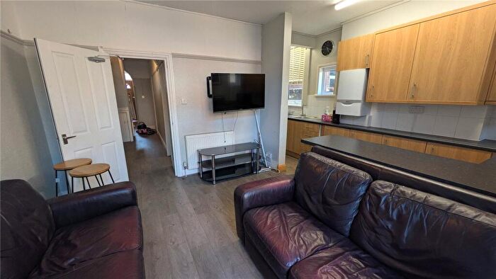 1 Bedroom Property To Rent In Coventry Road, Southampton, Hampshire, SO15