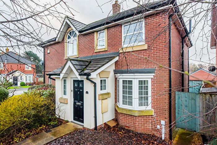 3 Bedroom Semi-Detached House For Sale In Centurion Way, Farington, Leyland, PR25