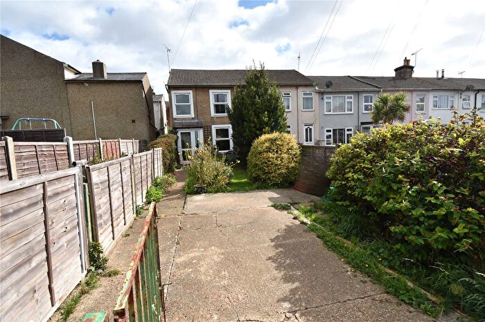 3 Bedroom End Of Terrace House For Sale In Portland Avenue, Dovercourt, Harwich, CO12