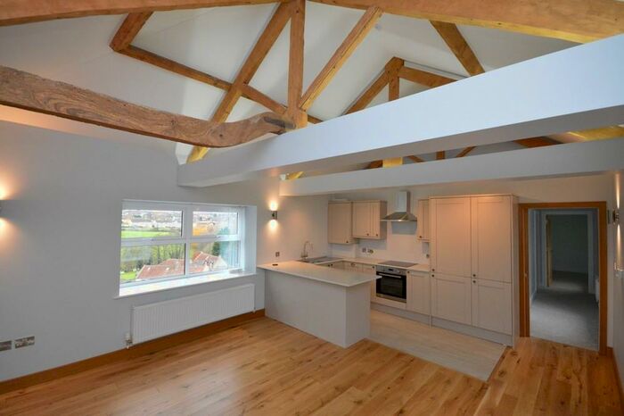 2 Bedroom Apartment To Rent In Rockhill Estate, Keynsham, BS31