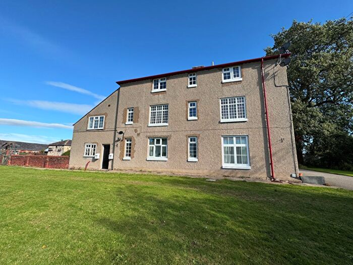 3 Bedroom Flat To Rent In Abenbury Cefn Road, Wrexham, LL13