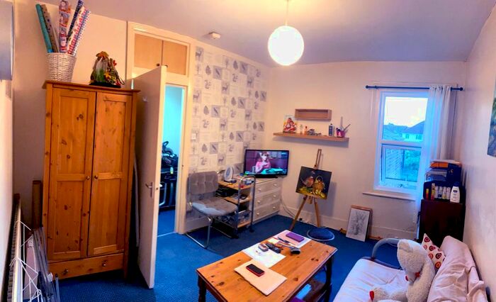 2 Bedroom Flat To Rent In Alexandra Road, Hounslow, TW3