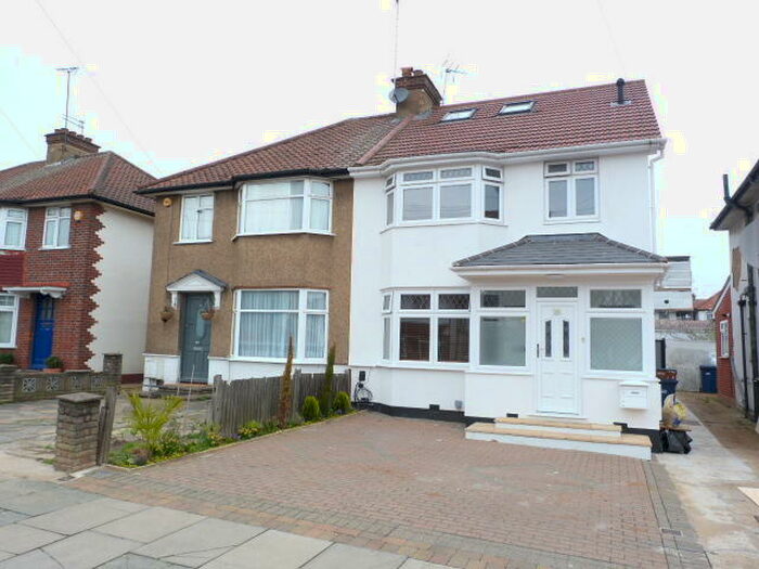 5 Bedroom Semi-Detached House To Rent In Greenway Gardens, Colindale, London, NW9