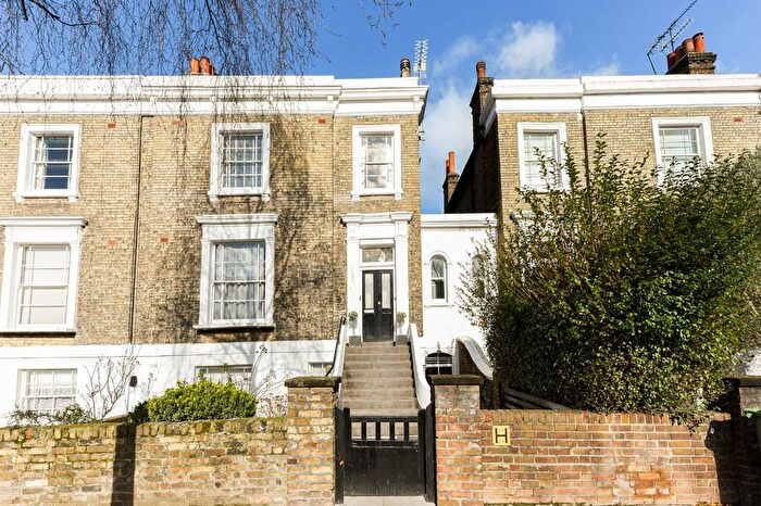 2 Bedroom Flat For Sale In Belsize Road, South Hampstead, London, NW6