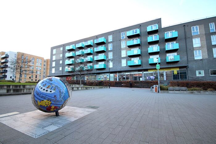 2 Bedroom Flat To Rent In Minter Road, Barking, Essex, IG11