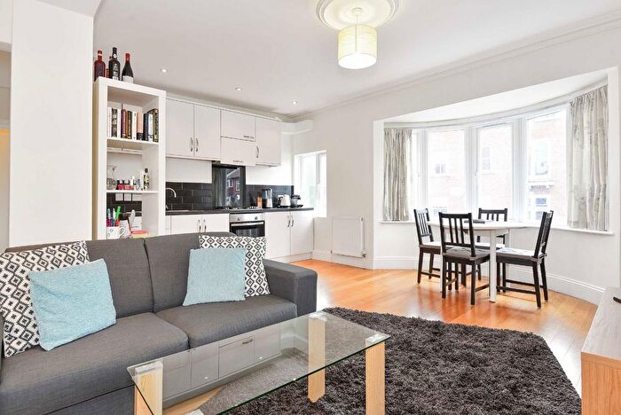 1 Bedroom Flat To Rent In Wyatt Park Road, London, SW2