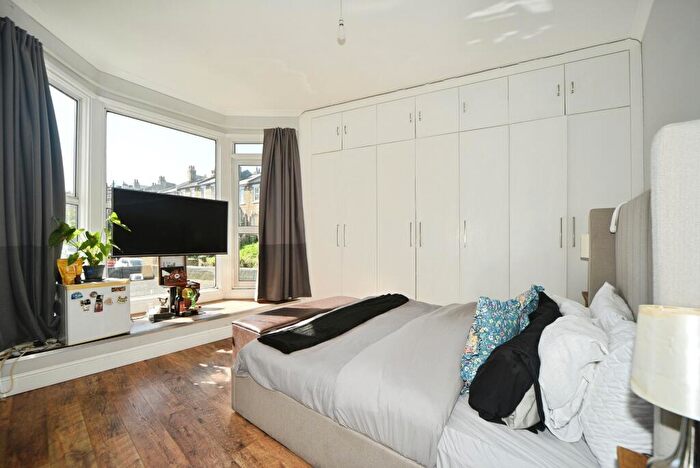 5 Bedroom Detached House For Sale In Tewson Road, London, SE18