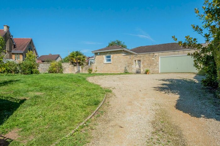 4 Bedroom Detached Bungalow To Rent In Weston Park, Bath, BA1
