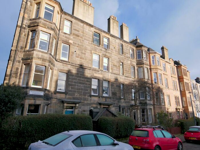 2 Bedroom Flat To Rent In Morningside Gardens, Morningside, Edinburgh, EH10