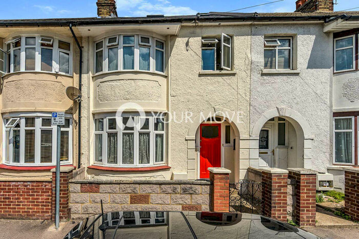 1 Bedroom Terraced House To Rent In Trinity Road, Gillingham, Kent, ME7