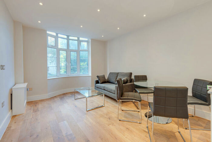 1 Bedroom Apartment To Rent In Grove End Gardens, Grove End Road, London, NW8