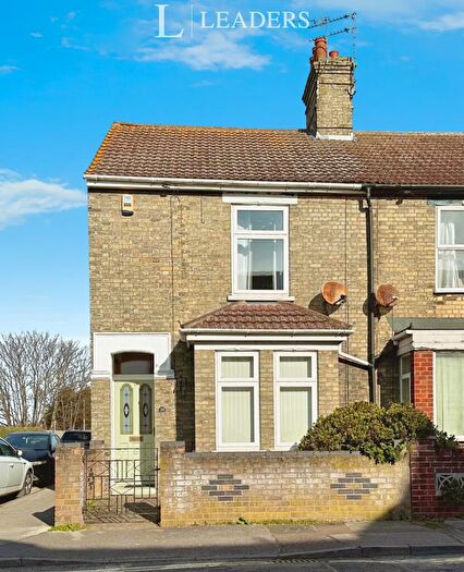 3 Bedroom End Of Terrace House To Rent In Dene Road, Lowestoft, NR32
