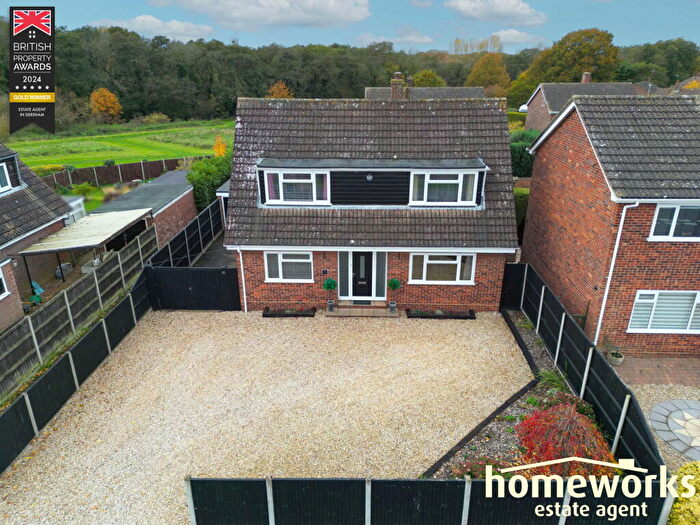 3 Bedroom Chalet For Sale In Middlemarch Road, Dereham, NR19