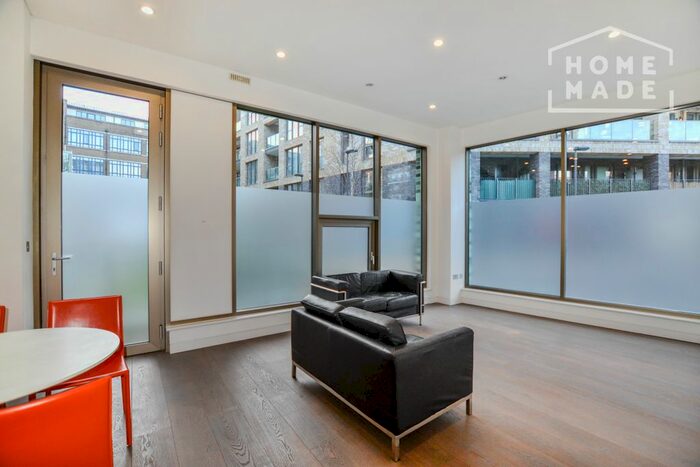 3 Bedroom Flat To Rent In Grange Gardens, Haven Way, Bermondsey, SE1