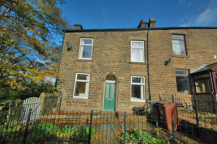 2 Bedroom End Of Terrace House To Rent In Sefton Street, Glossop, SK13