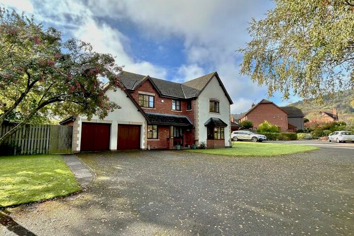 4 Bedroom Detached House For Sale In St. Wulstans Drive, Malvern, WR14