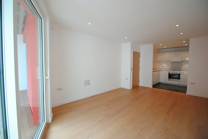 1 Bedroom Flat To Rent In Waterhouse Apartments, Saffron Central Square, Croydon, CR0