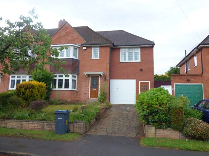 4 Bedroom Semi-Detached House To Rent In Meadow Brook Road, Birmingham, B31