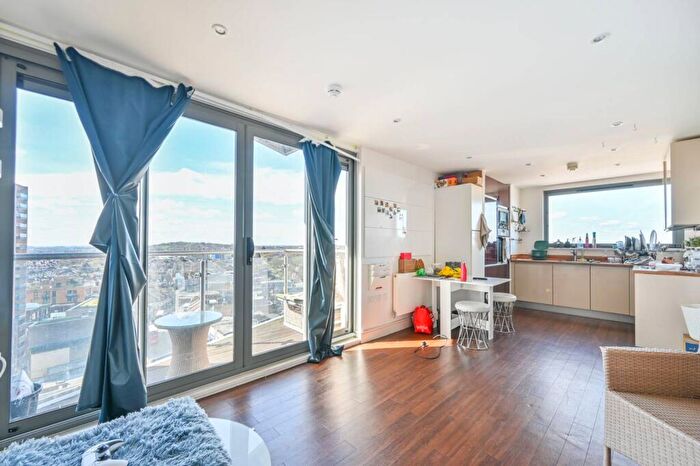 1 Bedroom Flat To Rent In High Road, Wembley, HA9