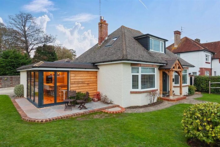 4 Bedroom Property For Sale In Haynes Road, Worthing, BN14