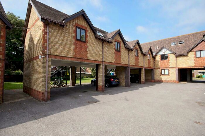 1 Bedroom Flat To Rent In Whyke Court, Whyke Close, Chichester, West Sussex, PO19