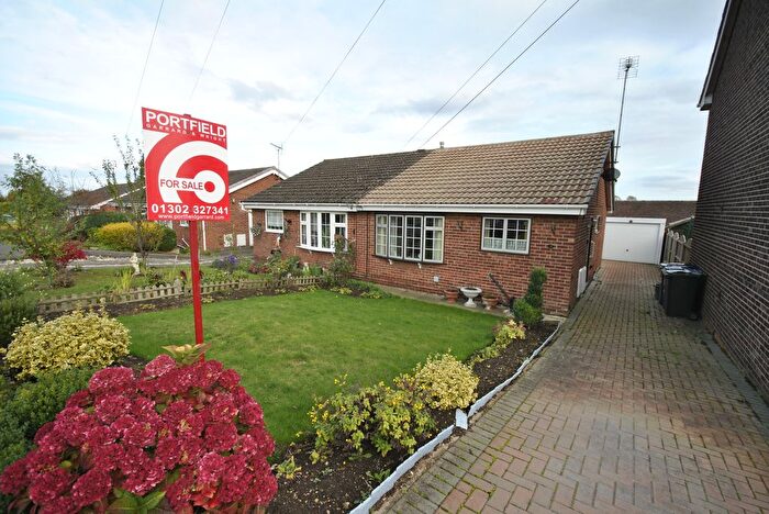 2 Bedroom Semi-Detached Bungalow For Sale In Everetts Close, Tickhill, Doncaster, DN11