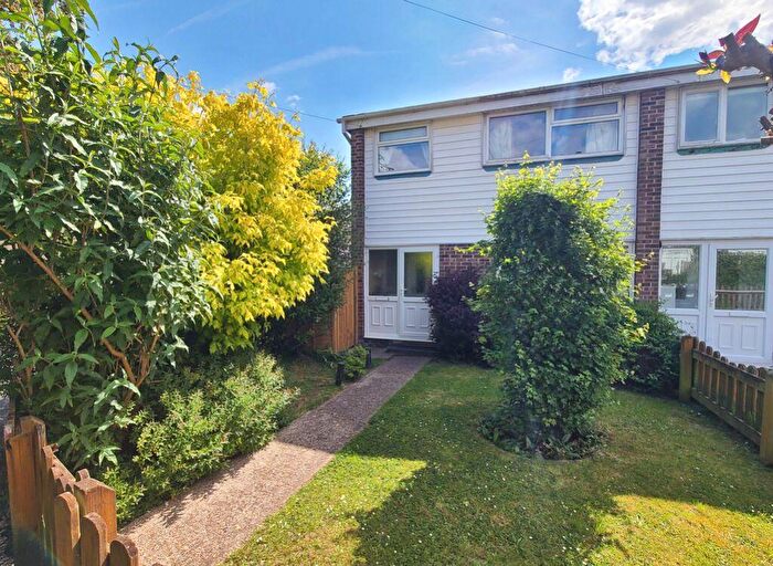 3 Bedroom End Of Terrace House For Sale In Benbow Gardens, Calmore, SO40
