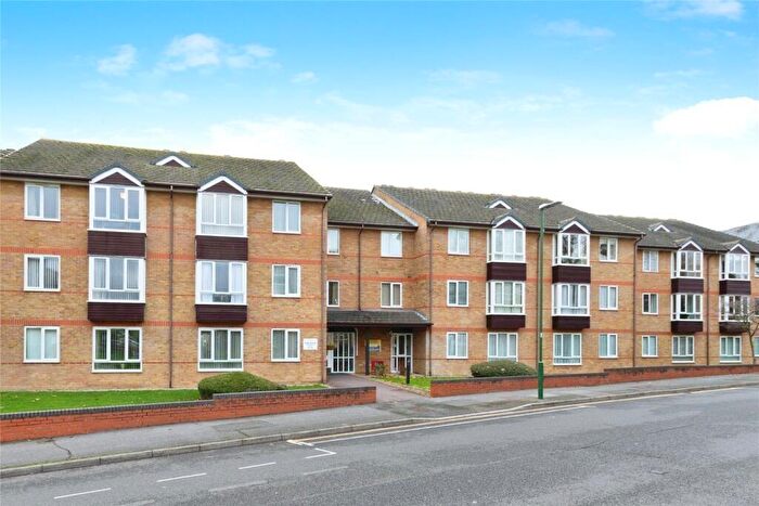 1 Bedroom Retirement Property For Sale In Oak Lodge, Sutton, SM1