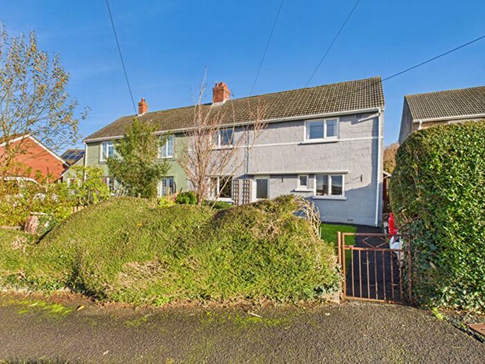 3 Bedroom Semi-Detached House For Sale In Glan Tywi, Ferryside, SA17