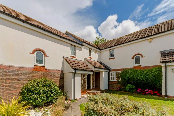 2 Bedroom Terraced House To Rent In Osprey Close, Sutton, SM1