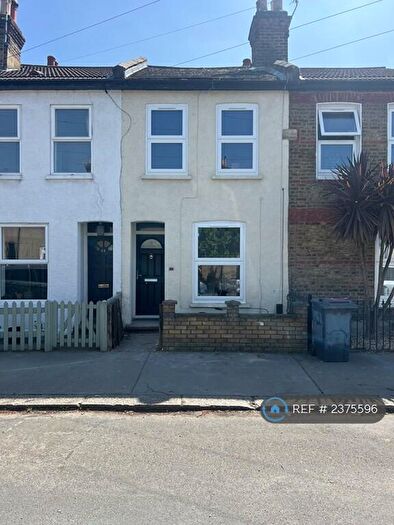 2 Bedroom Terraced House To Rent In Warren Road, Croydon, CR0
