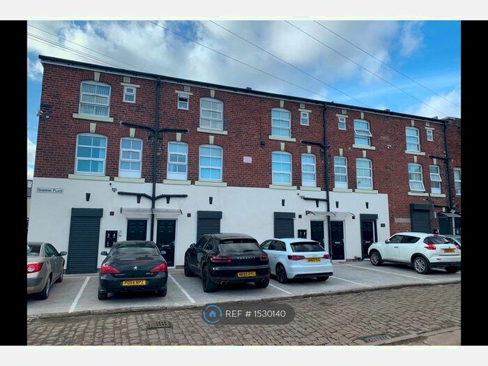 2 Bedroom Flat To Rent In Meanwood Road, Leeds, LS7