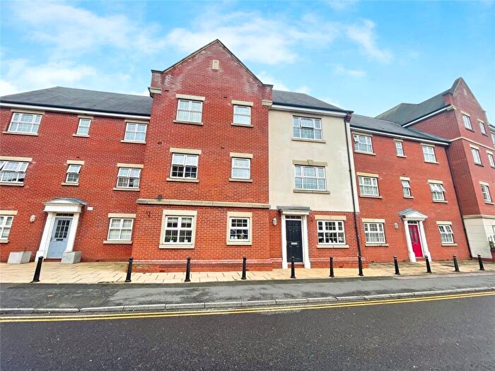 2 Bedroom Flat For Sale In Manor Gardens Close, Loughborough, Leicestershire, LE11