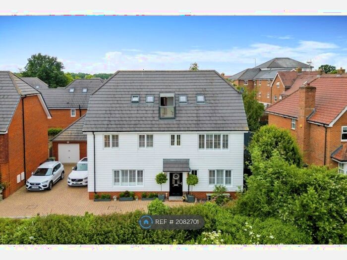 5 Bedroom Detached House To Rent In Smith Way, Headcorn, Ashford, TN27