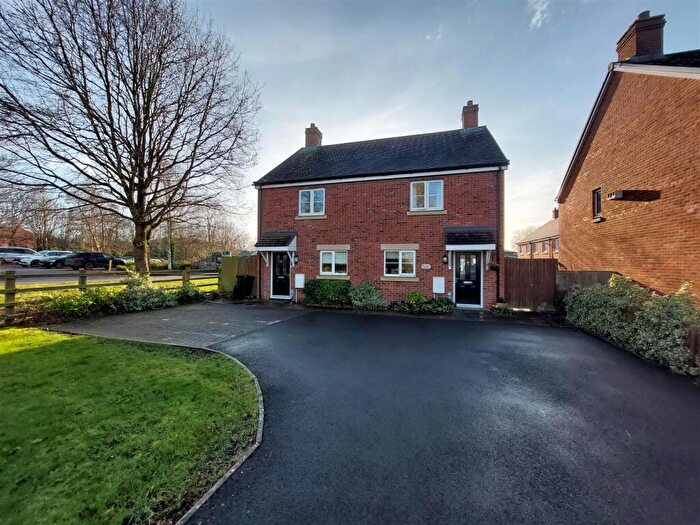 2 Bedroom House For Sale In School Close, Over Old Road, Hartpury, GL19