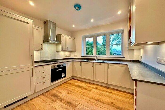 Studio To Rent In Station Terrace, Winchester, SO21