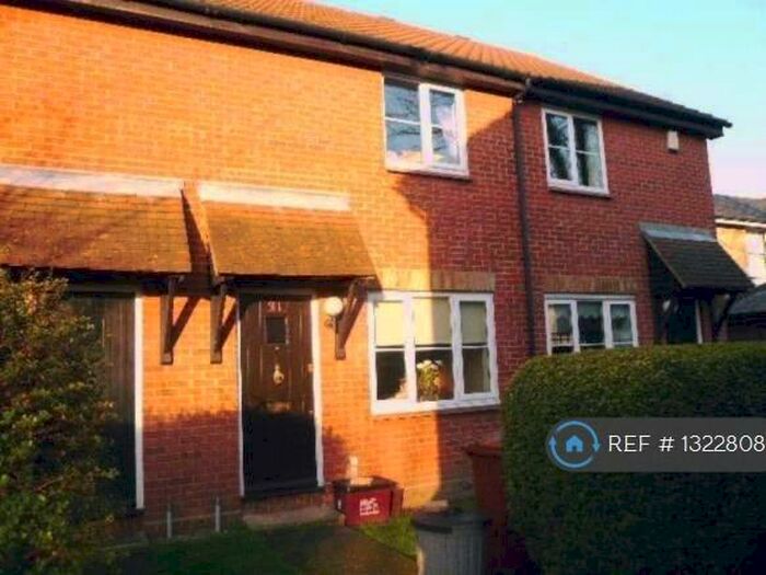 2 Bedroom Terraced House To Rent In Larch Grove, Sidcup, DA15