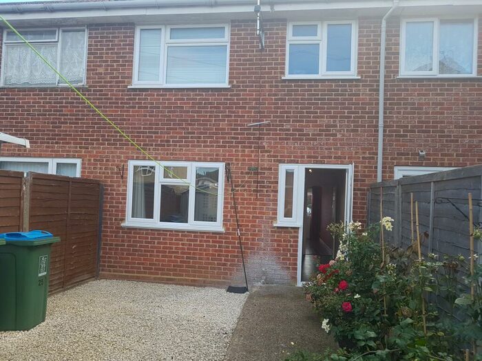 1 Bedroom Maisonette To Rent In Cubb Field, Aylesbury, HP19