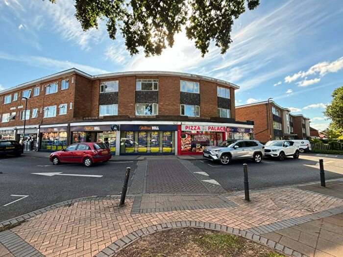 1 Bedroom Flat To Rent In Walmley Road, Sutton Coldfield, West Midlands, B76