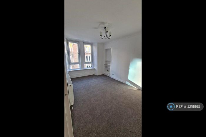 2 Bedroom Flat To Rent In Eden Street, Dundee, DD4